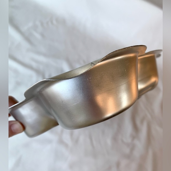 Vintage Mickey Mouse cake pan - Picture 3 of 5